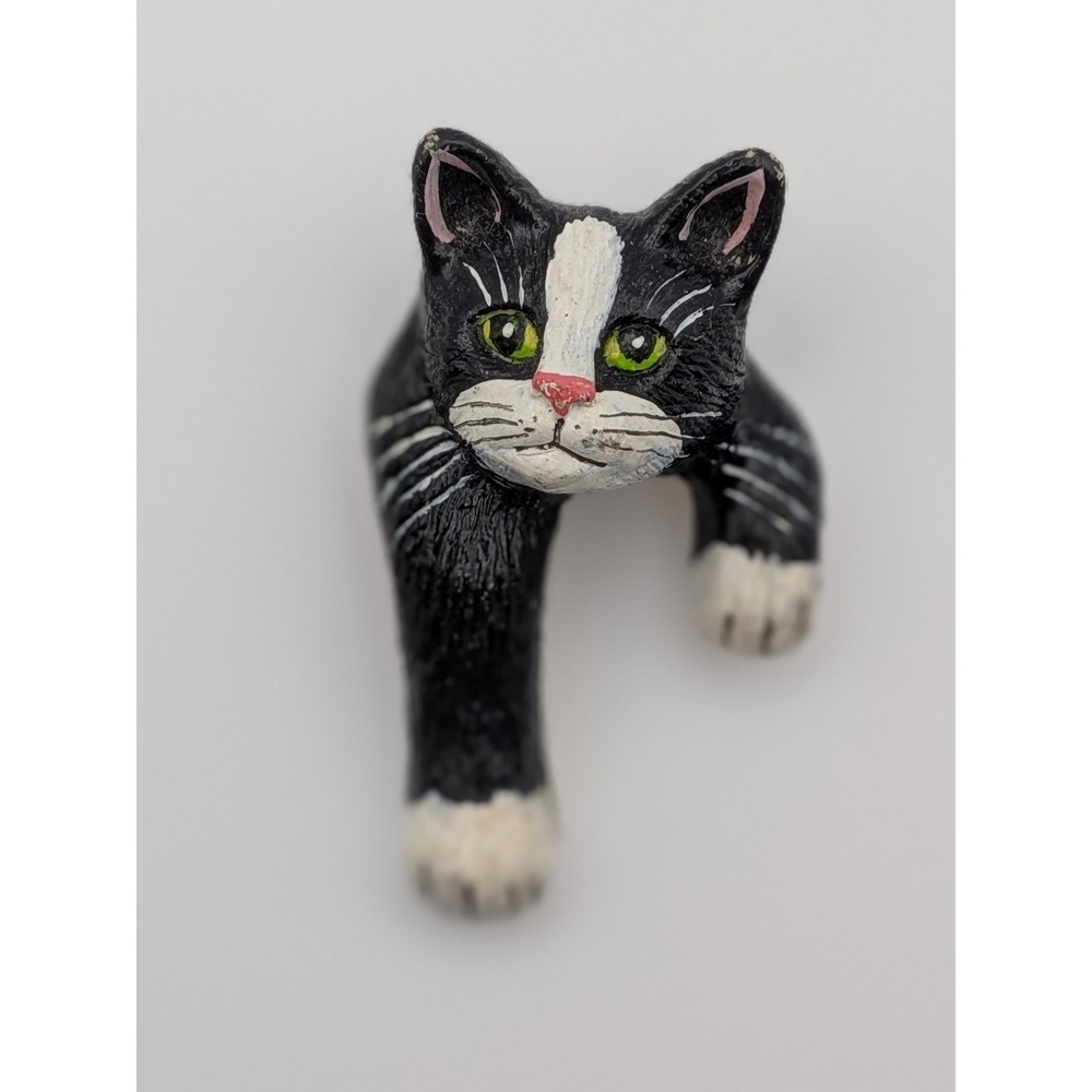 Vintage 1981 Pocket Pet Creation by Solow Tuxedo Cat Brooch Pin Black White 80s
